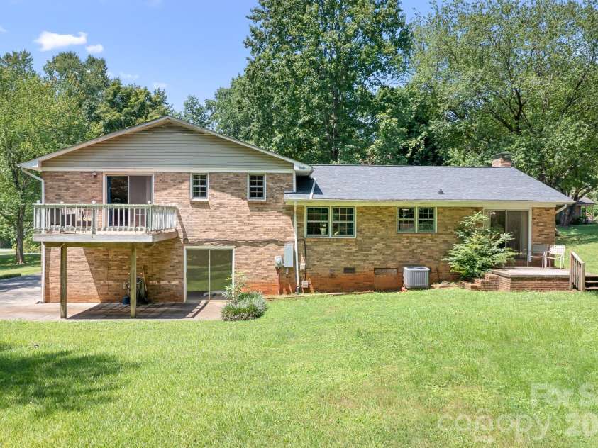 1009 Springs Road, Lincolnton, NC 28092.  MLS# CAR4411194, YatesRealty ID 42887. 