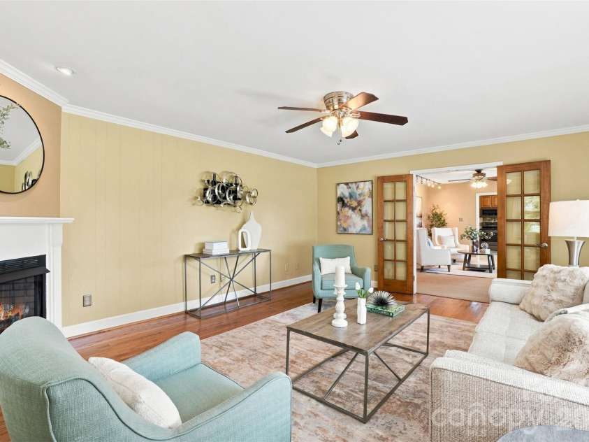 7800 Browne Road, Charlotte, NC 28269.  MLS# CAR4412543, YatesRealty ID 42888. 