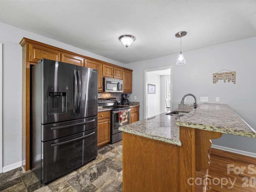 112 Bankhead Road, Shelby, NC 28152.  MLS# CAR4411563, YatesRealty ID 42889. 