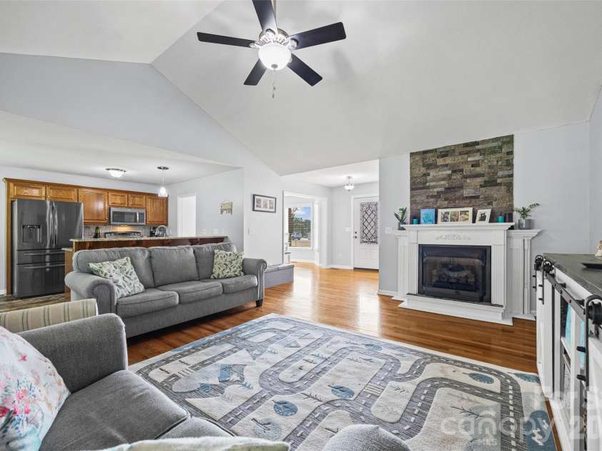 112 Bankhead Road, Shelby, NC 28152.  MLS# CAR4411563, YatesRealty ID 42889. 