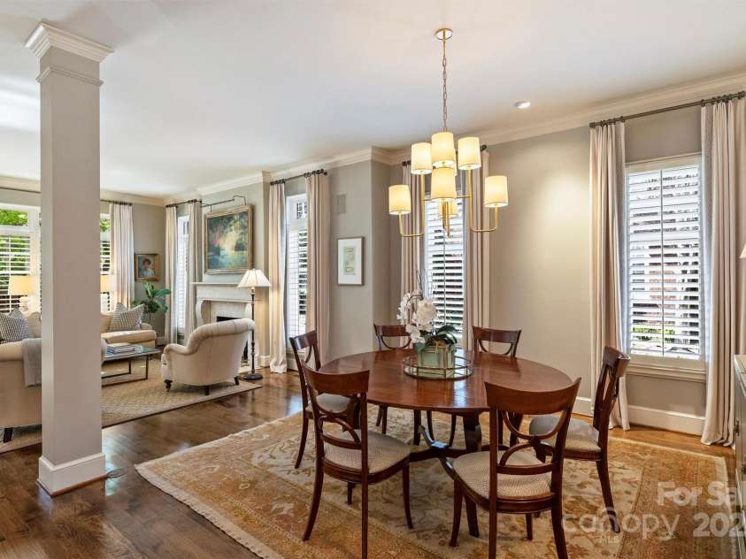 2021 Nolen Park Lane, Charlotte, NC 28209.  MLS# CAR4239376, YatesRealty ID 4289. 