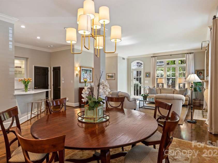 2021 Nolen Park Lane, Charlotte, NC 28209.  MLS# CAR4239376, YatesRealty ID 4289. 