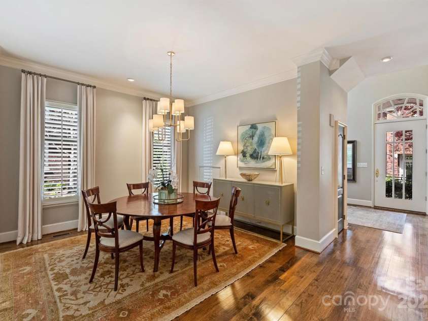 2021 Nolen Park Lane, Charlotte, NC 28209.  MLS# CAR4239376, YatesRealty ID 4289. 