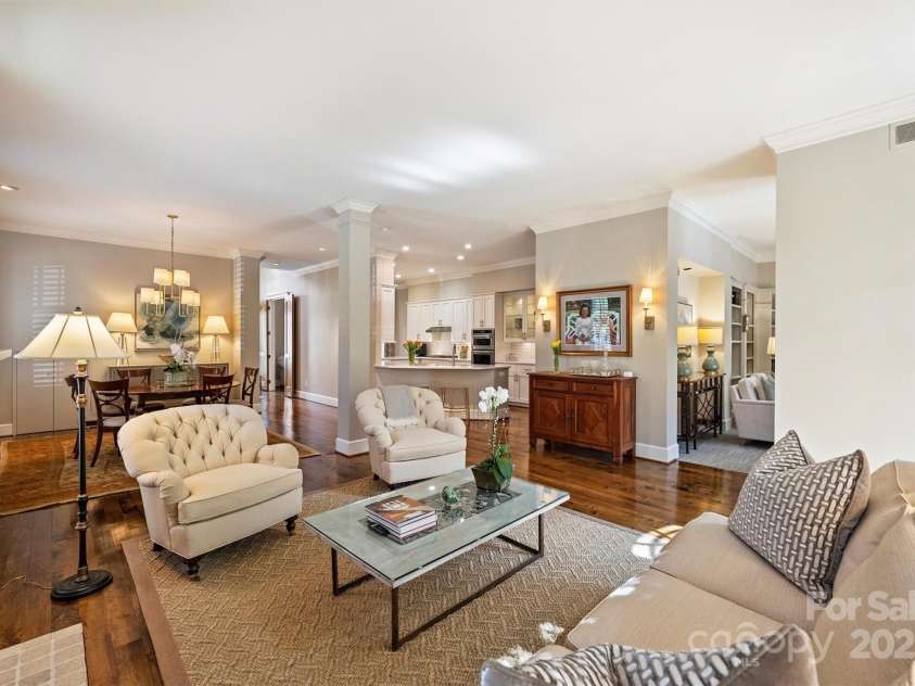 2021 Nolen Park Lane, Charlotte, NC 28209.  MLS# CAR4239376, YatesRealty ID 4289. 