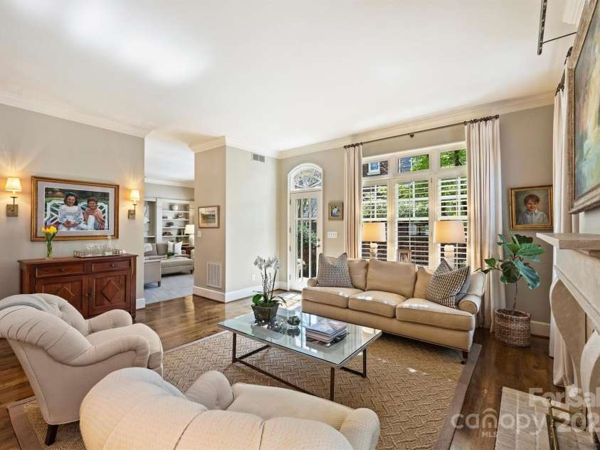 2021 Nolen Park Lane, Charlotte, NC 28209.  MLS# CAR4239376, YatesRealty ID 4289. 