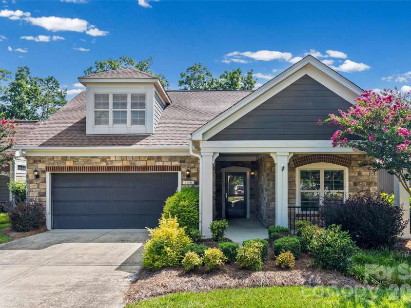 1140 Avalon Place, Matthews, NC 28104.  MLS# CAR4407609, YatesRealty ID 42890. 