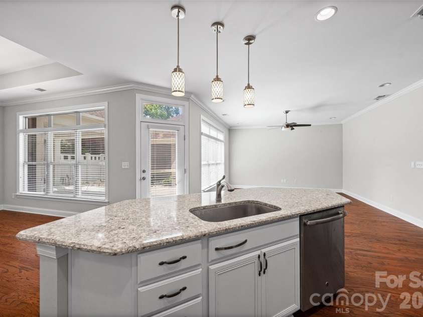 1140 Avalon Place, Matthews, NC 28104.  MLS# CAR4407609, YatesRealty ID 42890. 