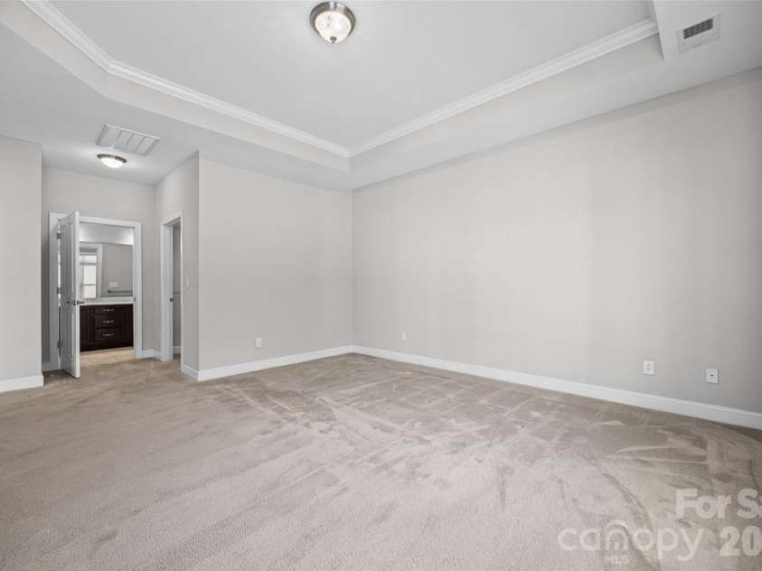 1140 Avalon Place, Matthews, NC 28104.  MLS# CAR4407609, YatesRealty ID 42890. 
