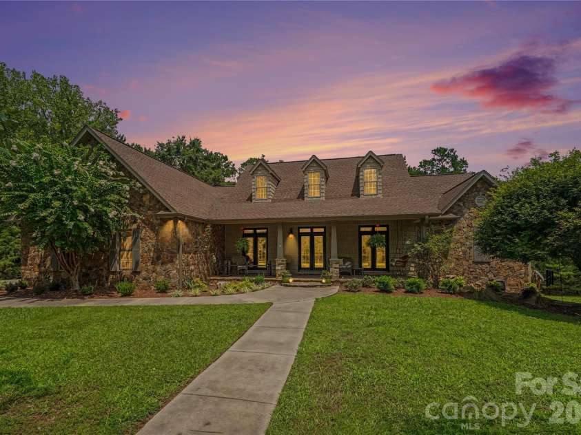 507 Crown Court, Richburg, SC 29729.  MLS# CAR4371856, YatesRealty ID 42891. 
