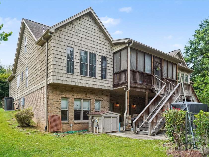 507 Crown Court, Richburg, SC 29729.  MLS# CAR4371856, YatesRealty ID 42891. 