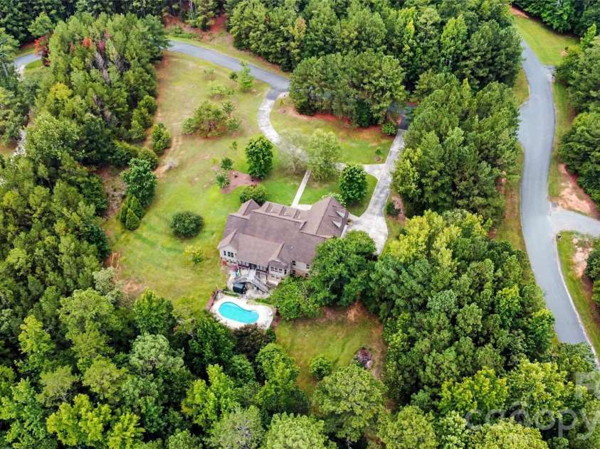507 Crown Court, Richburg, SC 29729.  MLS# CAR4371856, YatesRealty ID 42891. 