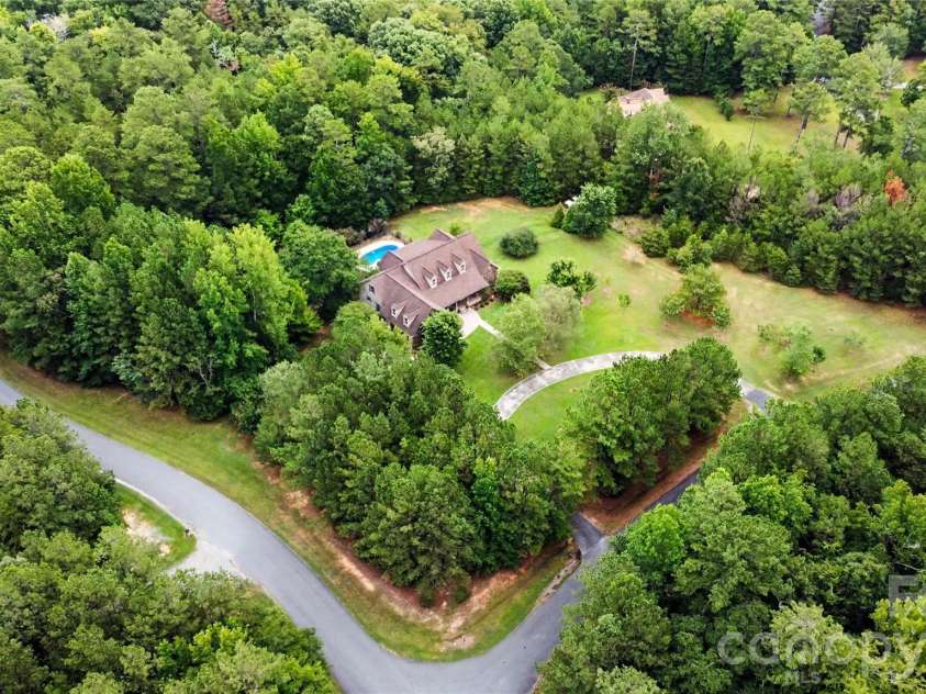 507 Crown Court, Richburg, SC 29729.  MLS# CAR4371856, YatesRealty ID 42891. 