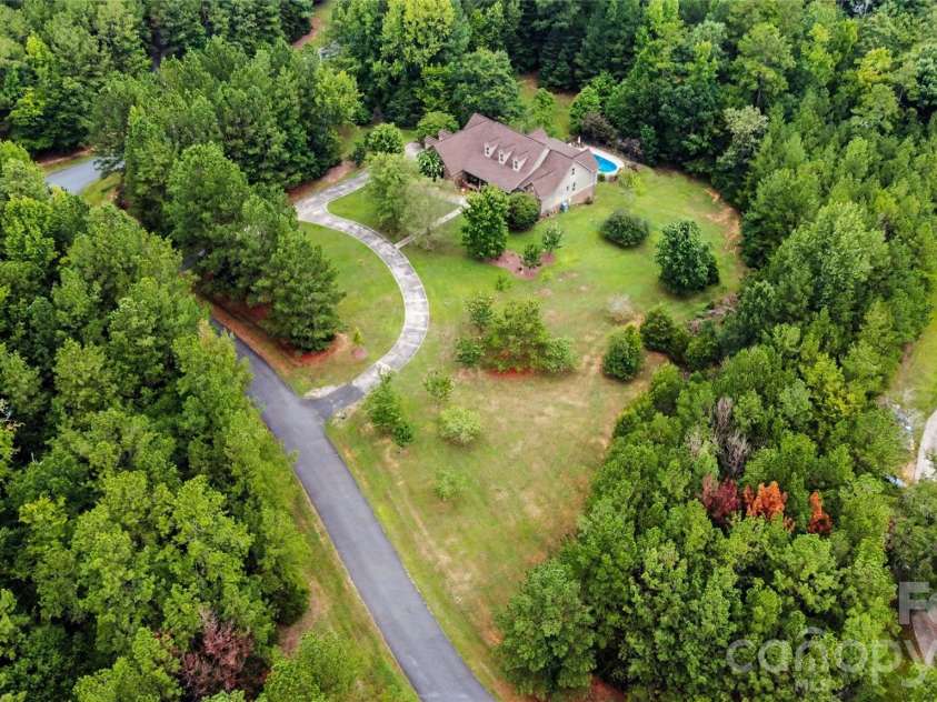 507 Crown Court, Richburg, SC 29729.  MLS# CAR4371856, YatesRealty ID 42891. 