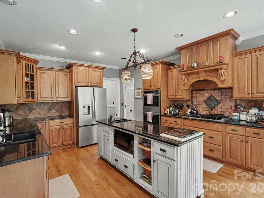 507 Crown Court, Richburg, SC 29729.  MLS# CAR4371856, YatesRealty ID 42891. Kitchen