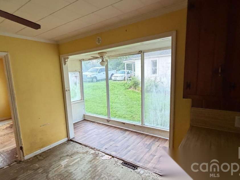 803 Grove Street, Lincolnton, NC 28092.  MLS# CAR4413290, YatesRealty ID 42893. 