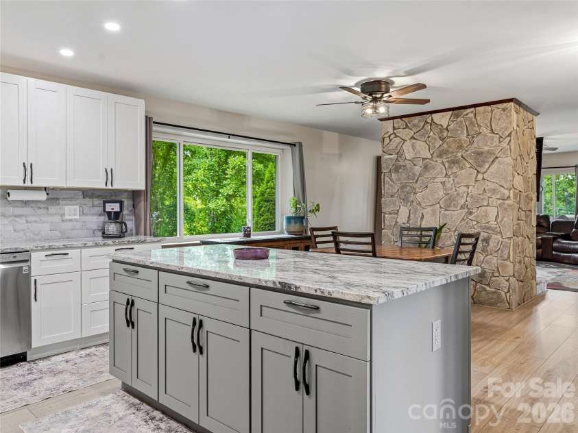 152 Worley Cove Road, Leicester, NC 28748.  MLS# CAR4410776, YatesRealty ID 42894. 