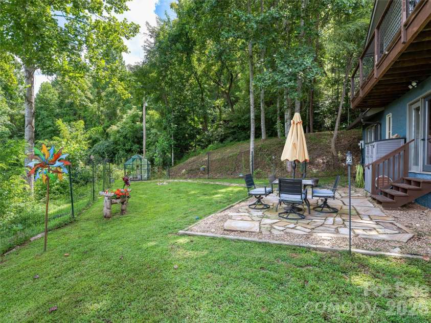152 Worley Cove Road, Leicester, NC 28748.  MLS# CAR4410776, YatesRealty ID 42894. 