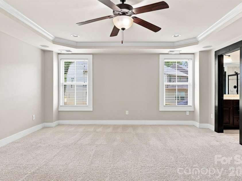 2507 Alyssa Lane, Charlotte, NC 28208.  MLS# CAR4409344, YatesRealty ID 42896. 