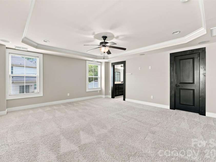 2507 Alyssa Lane, Charlotte, NC 28208.  MLS# CAR4409344, YatesRealty ID 42896. 