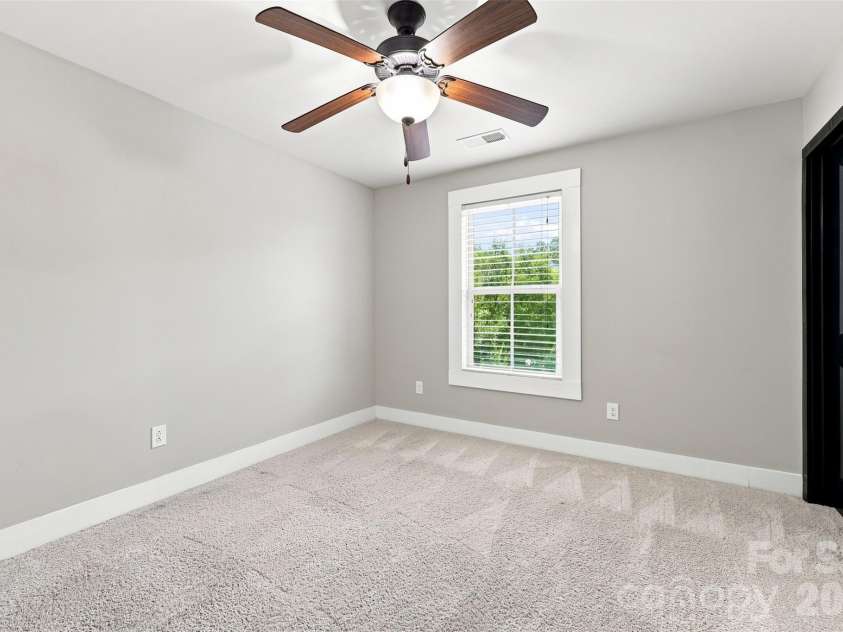 2507 Alyssa Lane, Charlotte, NC 28208.  MLS# CAR4409344, YatesRealty ID 42896. 