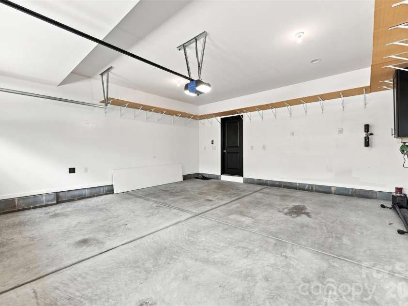2507 Alyssa Lane, Charlotte, NC 28208.  MLS# CAR4409344, YatesRealty ID 42896. 