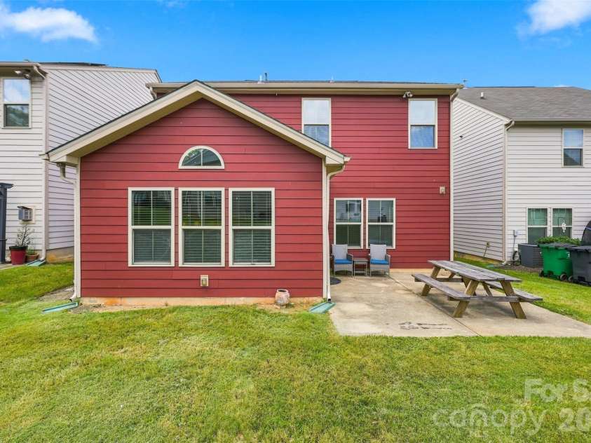 2507 Alyssa Lane, Charlotte, NC 28208.  MLS# CAR4409344, YatesRealty ID 42896. 