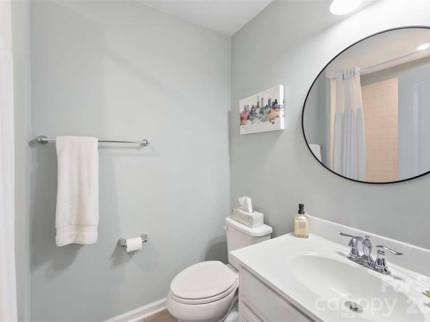 140 Beacon Drive, Mooresville, NC 28117.  MLS# CAR4401675, YatesRealty ID 42897. Shared full bathroom