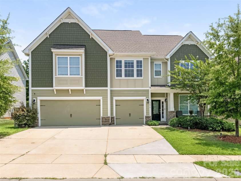 9236 Vecchio Drive, Indian Land, SC 29707.  MLS# CAR4405784, YatesRealty ID 42899. 
