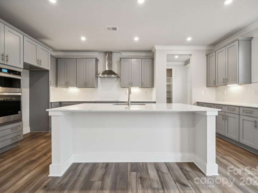 108 Brooke Forest Court, Mooresville, NC 28115.  MLS# CAR4151613, YatesRealty ID 4290. Kitchen