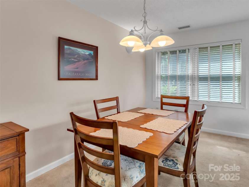 1465 Lakeshore Drive, Lake Junaluska, NC 28745.  MLS# CAR4294485, YatesRealty ID 4290. Dining Area