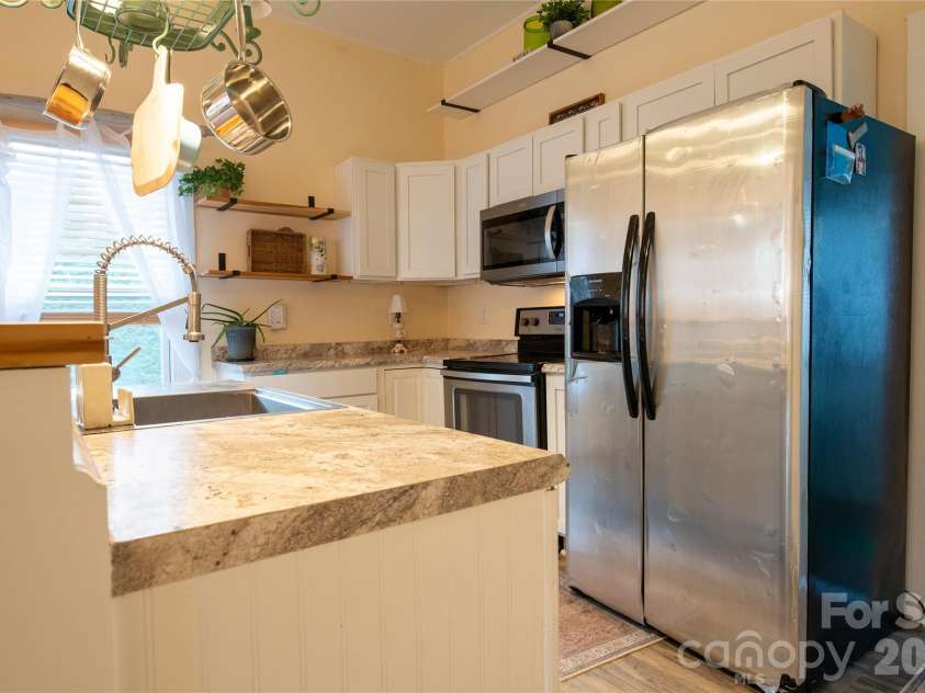 302 Park Avenue, Mount Holly, NC 28120.  MLS# CAR4356962, YatesRealty ID 4290. 