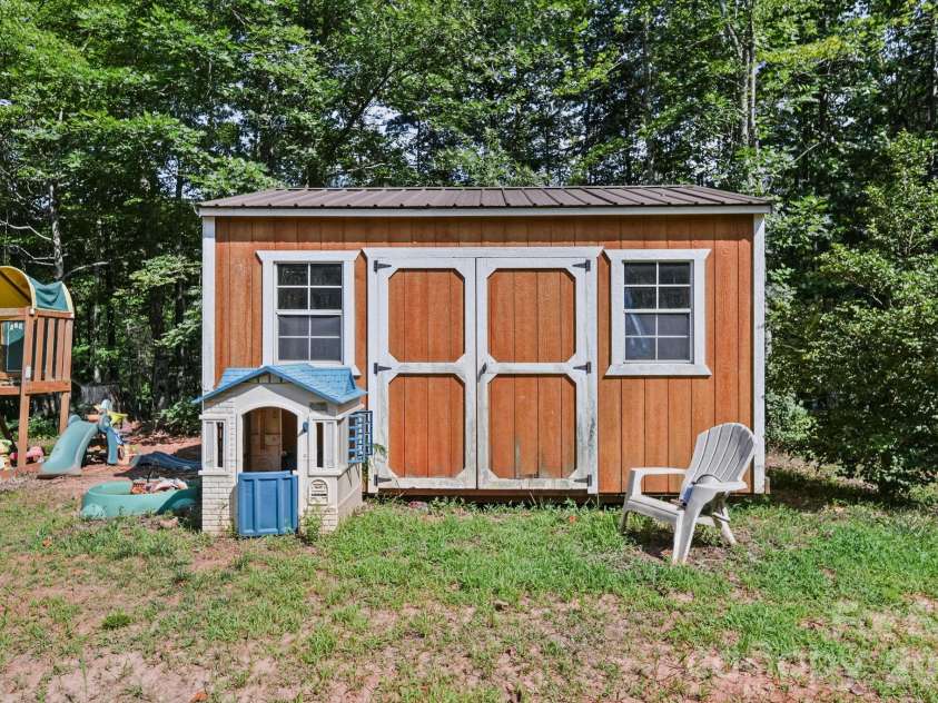 6643 Wards Gap Road, Casar, NC 28020.  MLS# CAR4407498, YatesRealty ID 42901. 