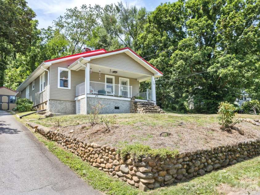 20 Cottage Street, Woodfin, NC 28804.  MLS# CAR4406650, YatesRealty ID 42902. 
