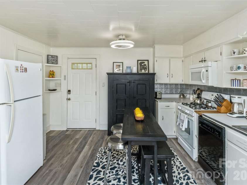 20 Cottage Street, Woodfin, NC 28804.  MLS# CAR4406650, YatesRealty ID 42902. 