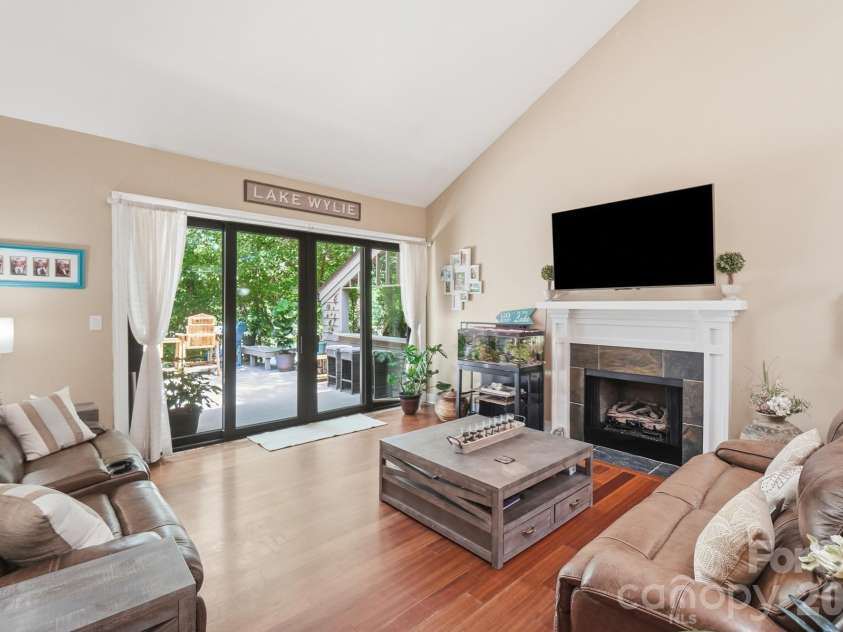 4142 Charlotte Highway, Lake Wylie, SC 29710.  MLS# CAR4411049, YatesRealty ID 42903. 