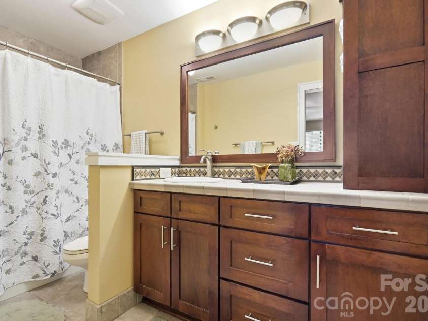 4142 Charlotte Highway, Lake Wylie, SC 29710.  MLS# CAR4411049, YatesRealty ID 42903. 