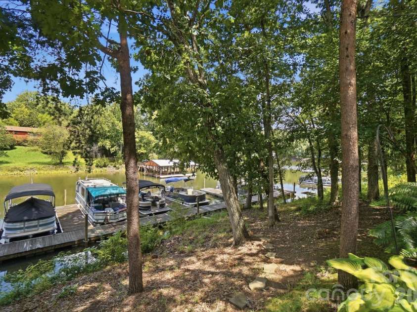 4142 Charlotte Highway, Lake Wylie, SC 29710.  MLS# CAR4411049, YatesRealty ID 42903. 