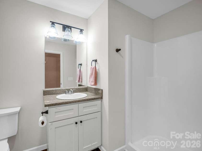47 Heartleaf Lane, Columbus, NC 28722.  MLS# CAR4408758, YatesRealty ID 42904. Full Bath