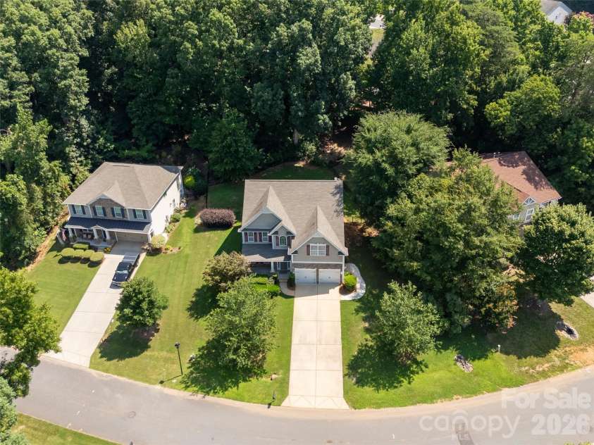 924 Autumn Glen Court, Clover, SC 29710.  MLS# CAR4404309, YatesRealty ID 42905. 