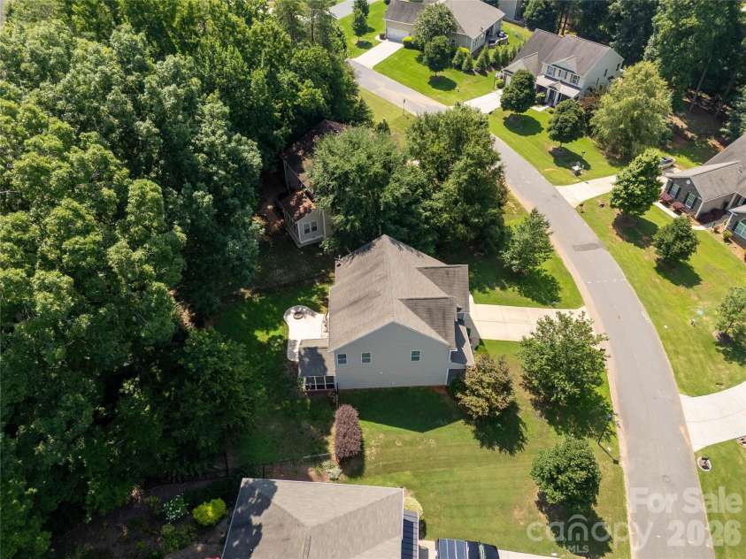 924 Autumn Glen Court, Clover, SC 29710.  MLS# CAR4404309, YatesRealty ID 42905. 
