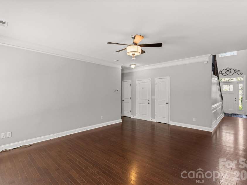 924 Autumn Glen Court, Clover, SC 29710.  MLS# CAR4404309, YatesRealty ID 42905. 