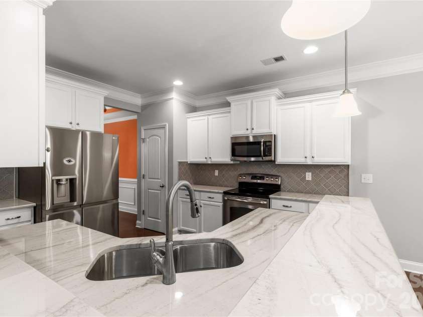 924 Autumn Glen Court, Clover, SC 29710.  MLS# CAR4404309, YatesRealty ID 42905. 