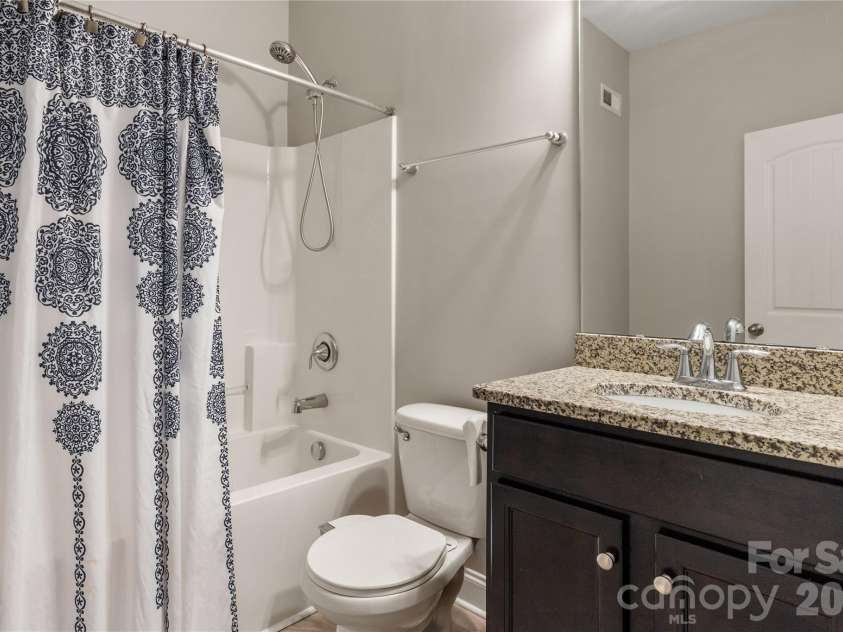 924 Autumn Glen Court, Clover, SC 29710.  MLS# CAR4404309, YatesRealty ID 42905. 