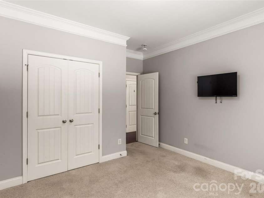 924 Autumn Glen Court, Clover, SC 29710.  MLS# CAR4404309, YatesRealty ID 42905. 