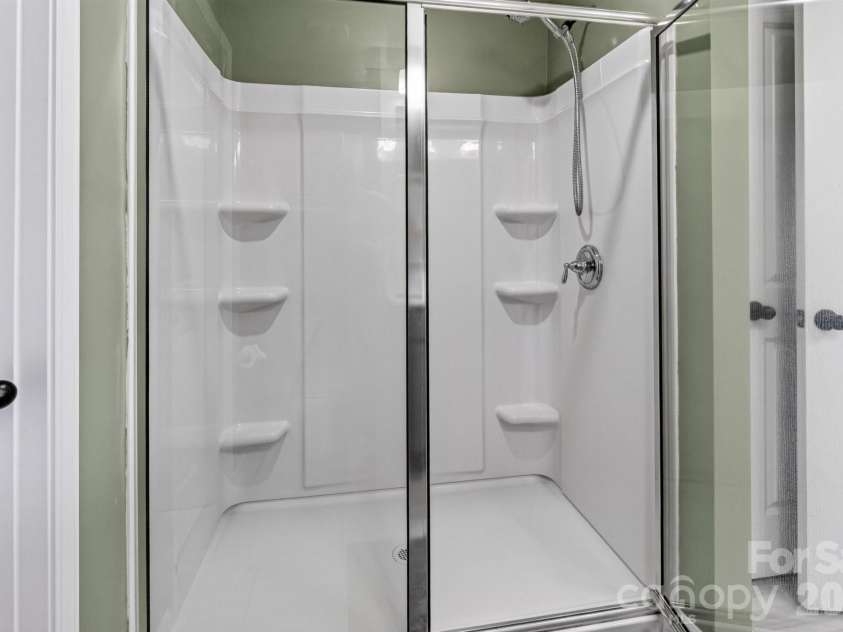 5223 Belstone Lane, Charlotte, NC 28215.  MLS# CAR4411383, YatesRealty ID 42906. 