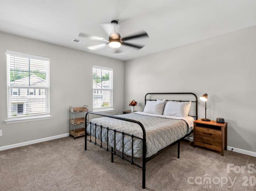 5223 Belstone Lane, Charlotte, NC 28215.  MLS# CAR4411383, YatesRealty ID 42906. 