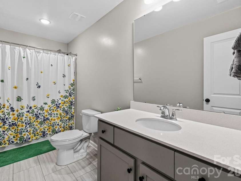 5223 Belstone Lane, Charlotte, NC 28215.  MLS# CAR4411383, YatesRealty ID 42906. 