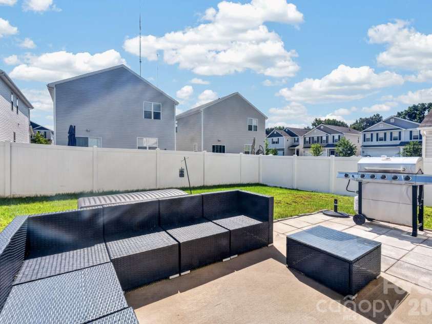 5223 Belstone Lane, Charlotte, NC 28215.  MLS# CAR4411383, YatesRealty ID 42906. 
