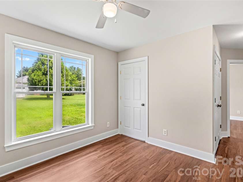 128 Tarrington Drive, Statesville, NC 28625.  MLS# CAR4411333, YatesRealty ID 42907. 