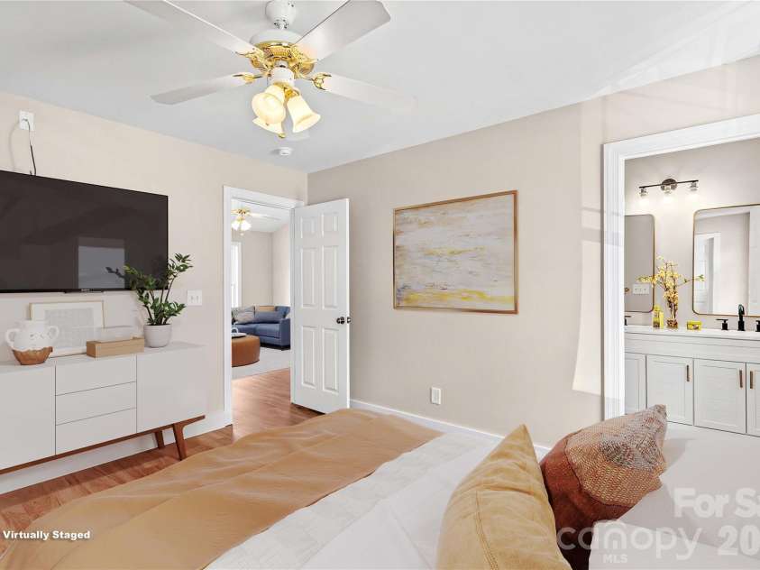 128 Tarrington Drive, Statesville, NC 28625.  MLS# CAR4411333, YatesRealty ID 42907. 